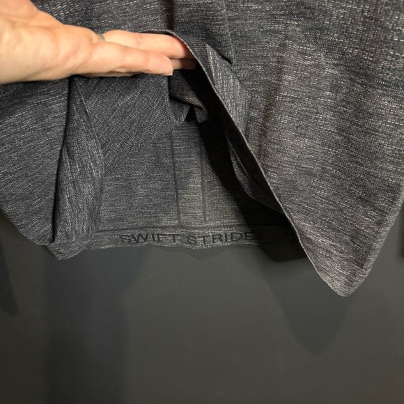 Lululemon Swiftly Speed Long Sleeve size 8 - Picture 6 of 10
